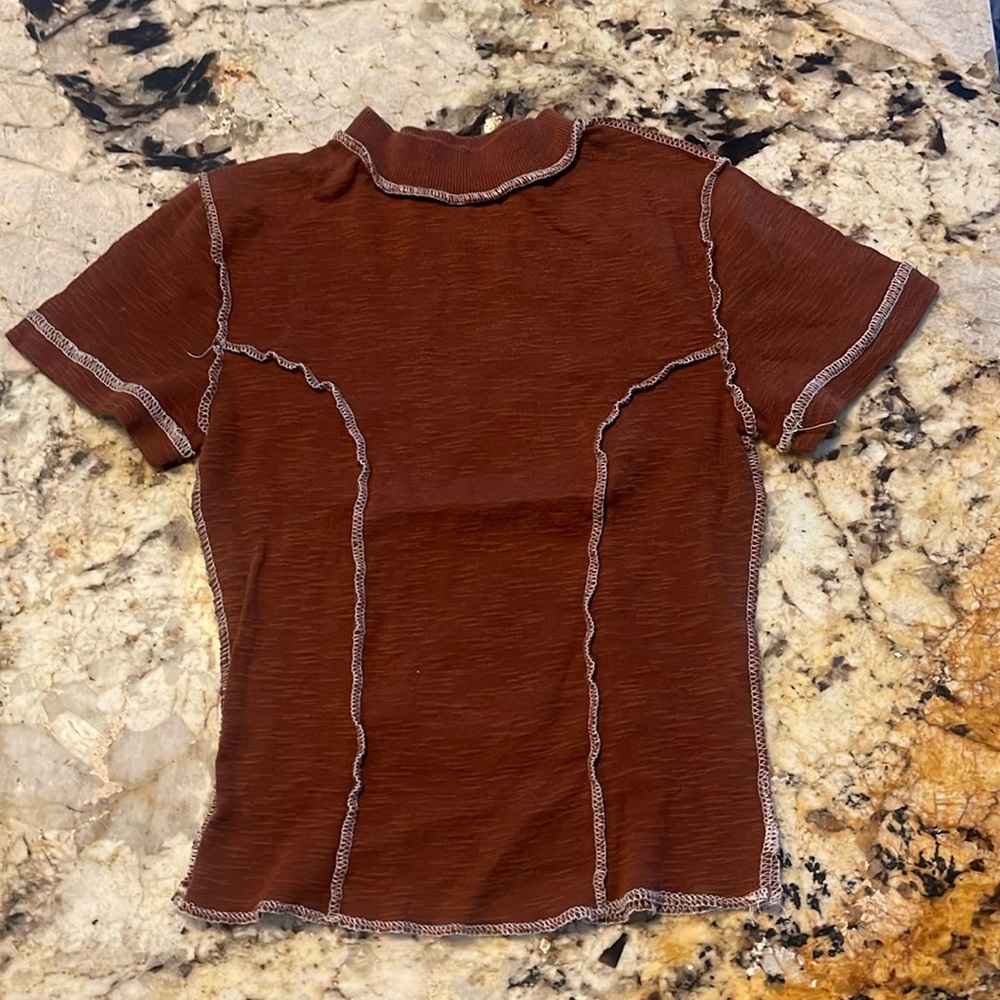 BDG Urban Outfitters reverse stitch baby tee size xs
